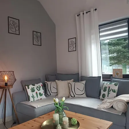 Bialy Partecznik Holiday home *